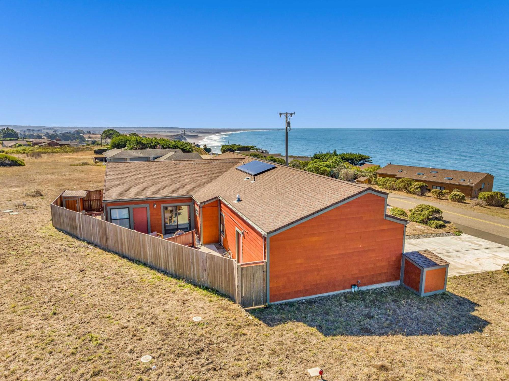 Dream Weaver House With Hot Tub And Ocean View! Villa Manchester Eksteriør bilde